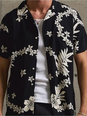 NWT TENORE Aloha Mens Shirt Black White Floral size L Surf Sand Swim Hawaii $84